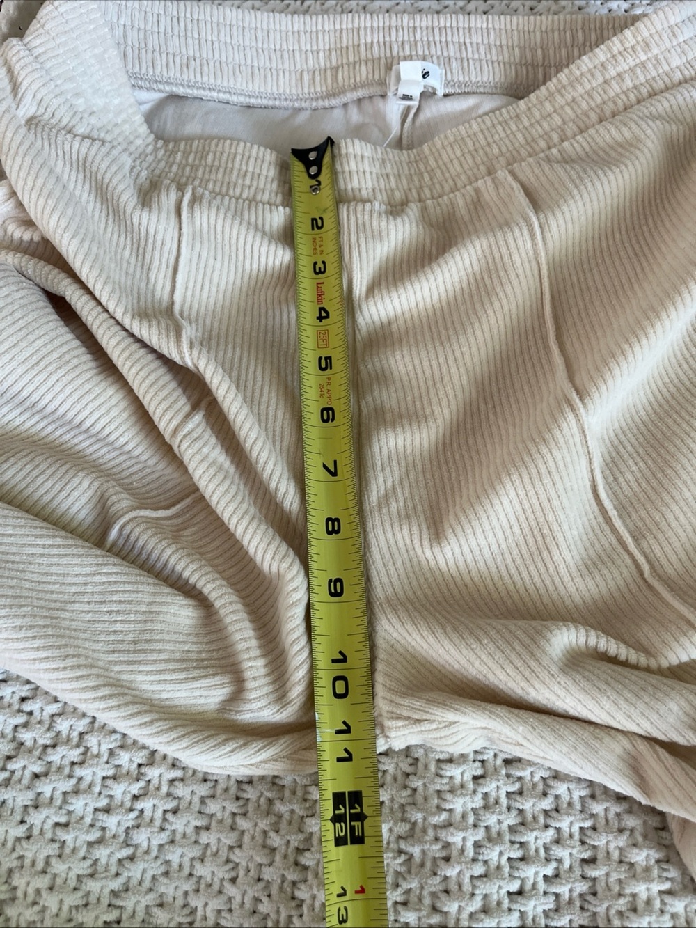 NWT Aerie Corduroy Ribbed Flare Pants Size Medium High Rise Cream Elastic Waist - Picture 12 of 14